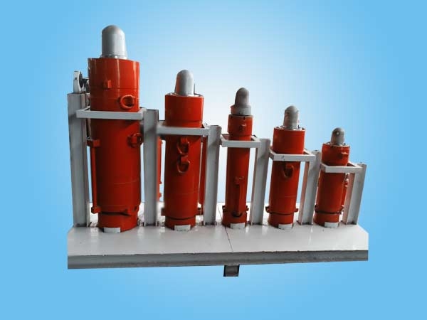 立柱千斤頂?shù)氖褂眉氨ｐB(yǎng)