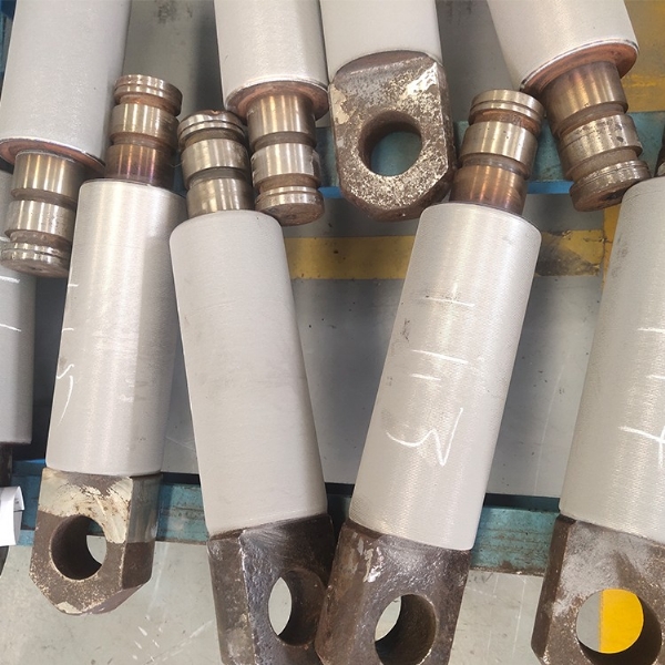 油缸外圓激光熔覆維修 高速激光熔覆 輥套內(nèi)空熔覆加工 耐酸堿 綠色環(huán)保