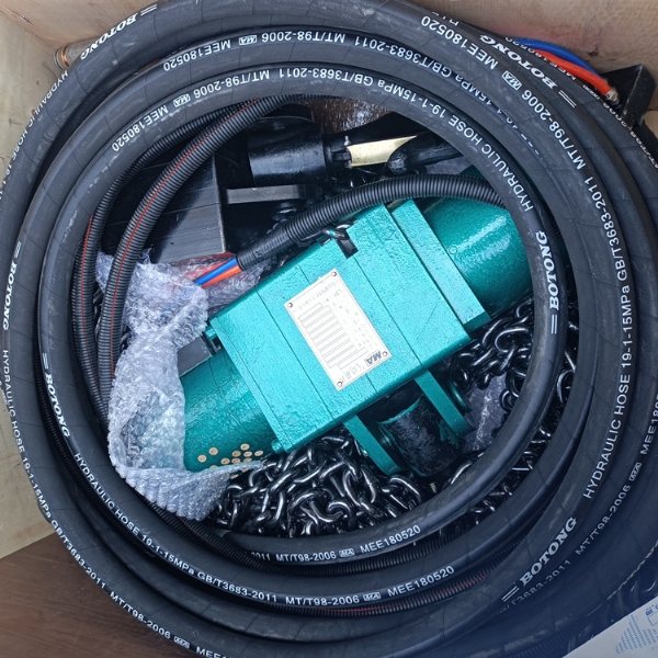 運行式HQ3-5環(huán)鏈氣動葫蘆 工廠用防爆葫蘆 耐酸堿 操作簡單